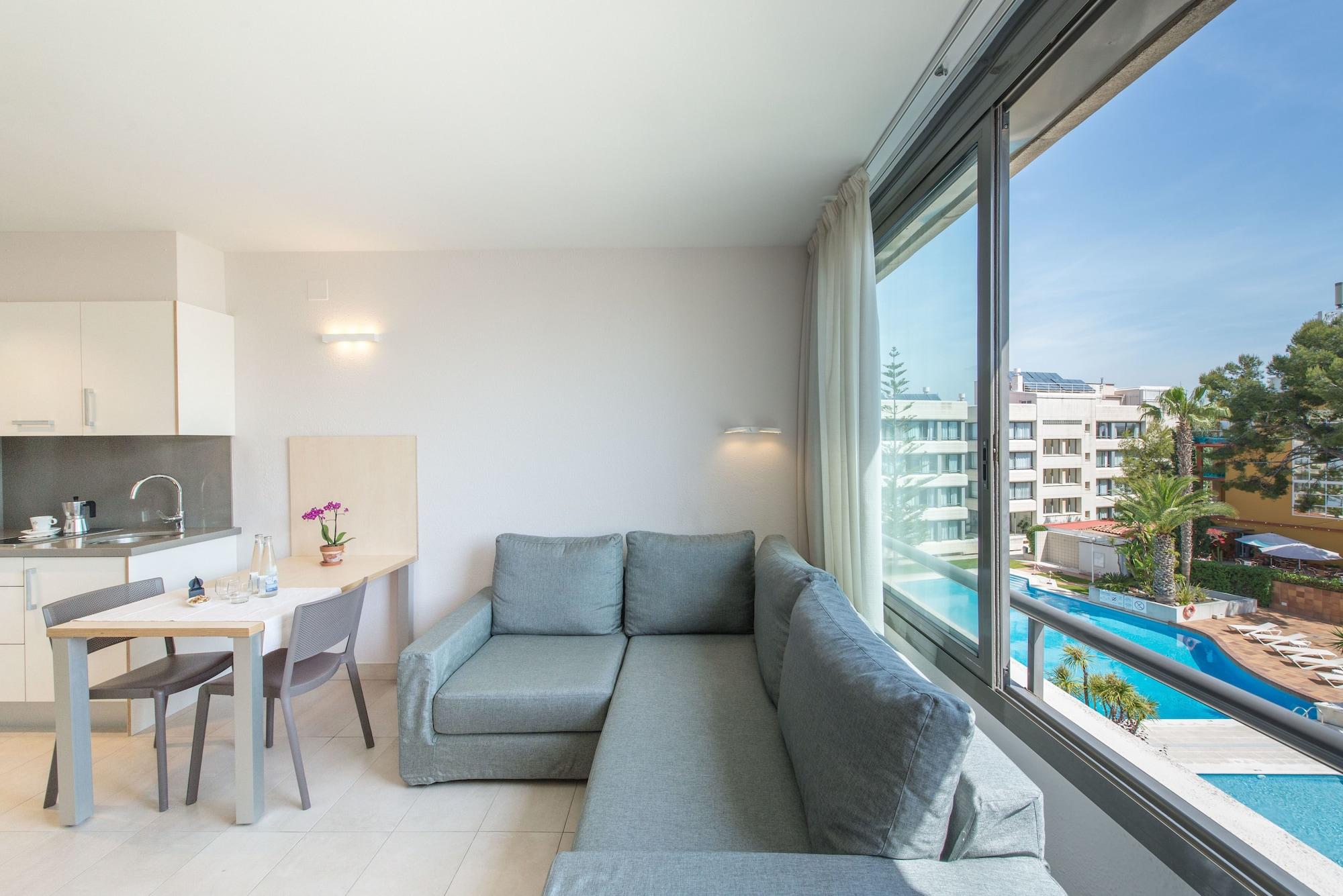 Atenea Park Suites & Apartments Vilanova i la Geltrú Kültér fotó