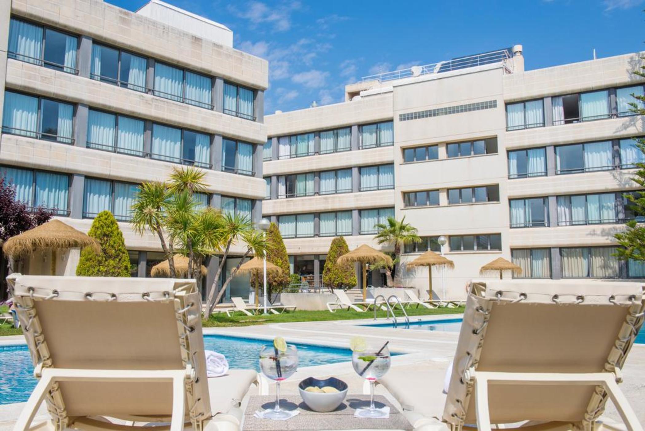 Atenea Park Suites & Apartments Vilanova i la Geltrú Kültér fotó