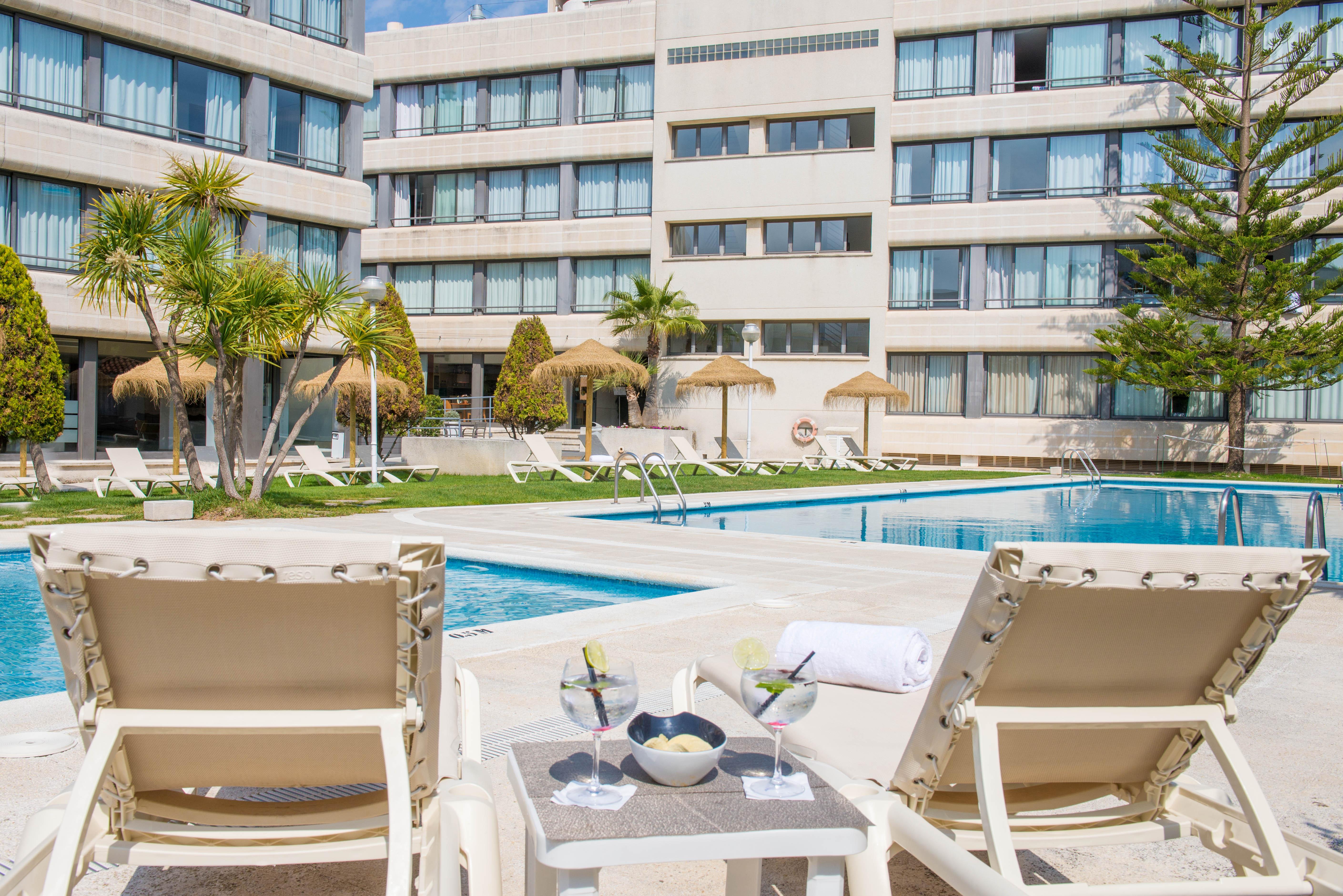 Atenea Park Suites & Apartments Vilanova i la Geltrú Kültér fotó
