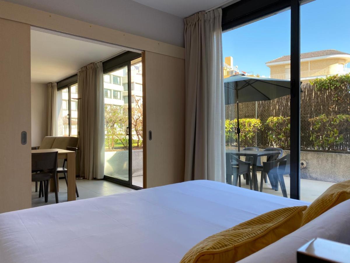 Atenea Park Suites & Apartments Vilanova i la Geltrú Kültér fotó