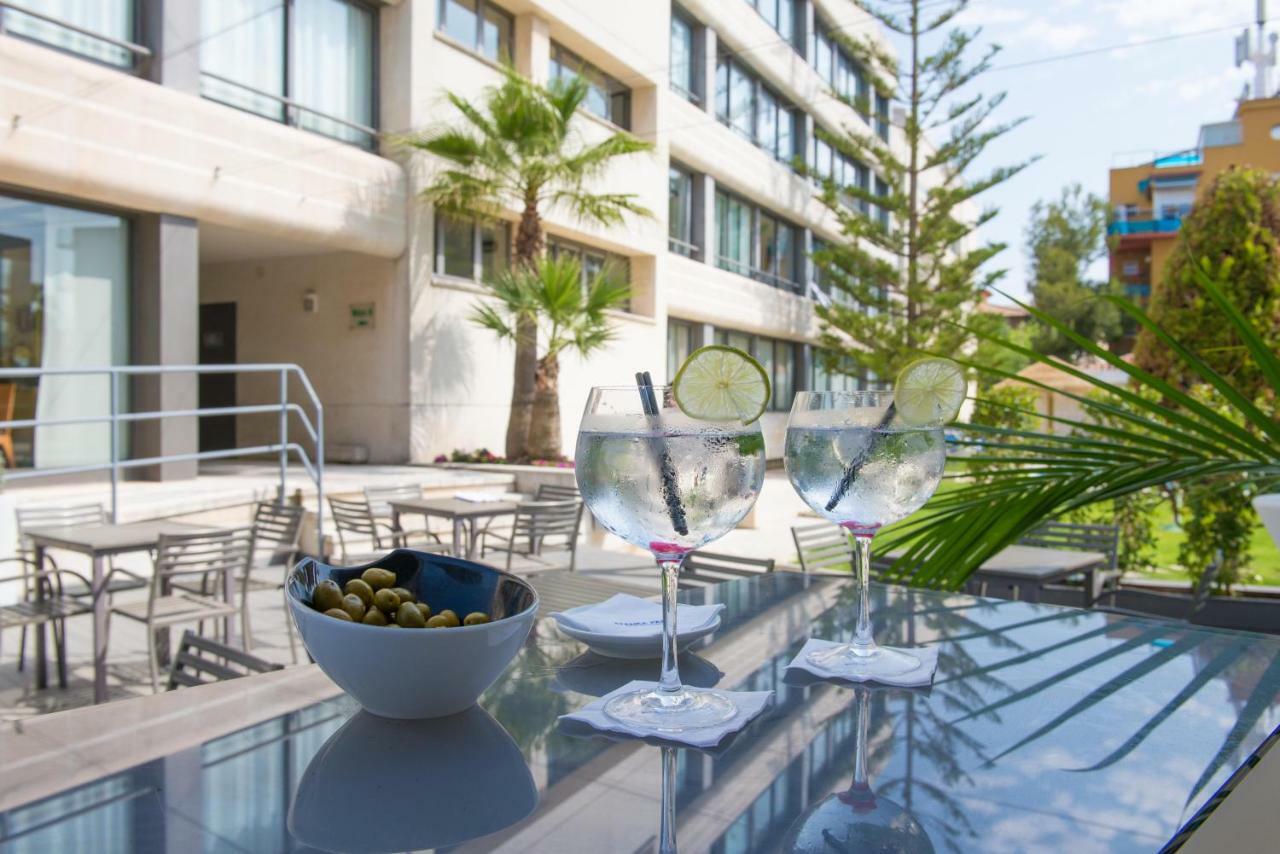 Atenea Park Suites & Apartments Vilanova i la Geltrú Kültér fotó